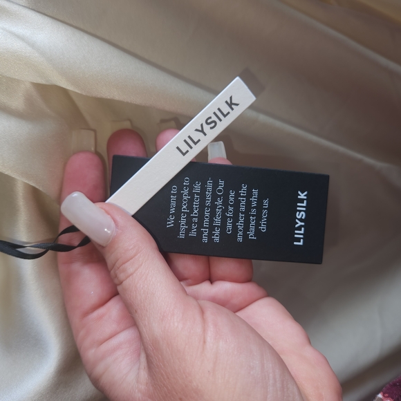 Lilysilk Cream Draped Blouse with Elegant Silhouette - Picture 7 of 7